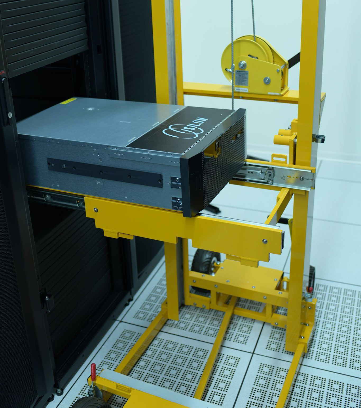 Casp2 Heavy Racks Server Rack Lifter for Data Centers | DC Lifts